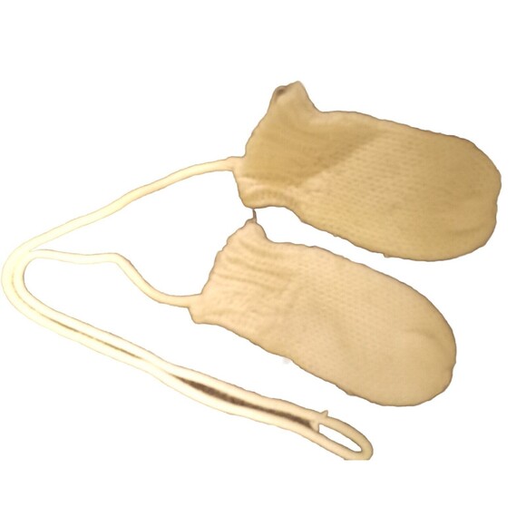 Vintage Childs Acrylic White Snowsuit W/ Hats Gloves Sweater Pants For Toddler - Picture 7 of 16